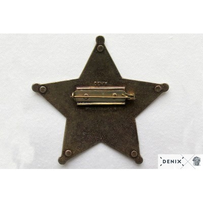 Insignia 104